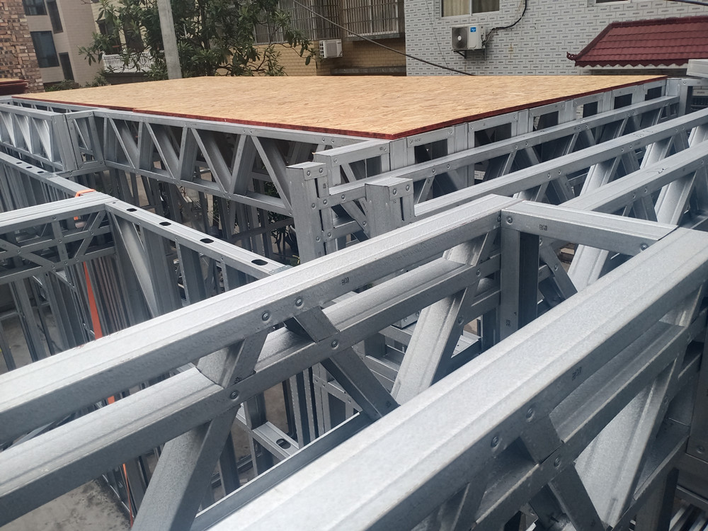 輕鋼別墅二層地面是怎樣做的？